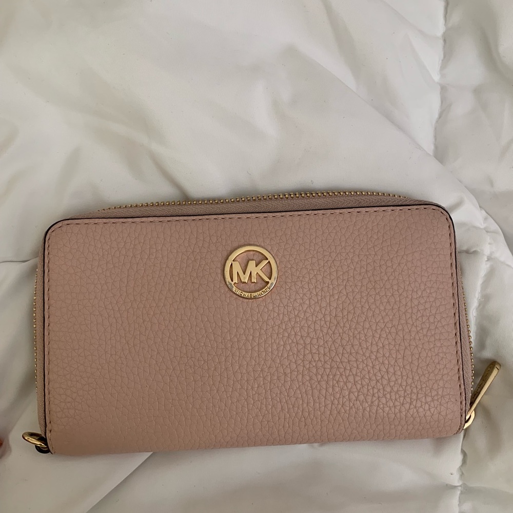 light pink michael kors wallet